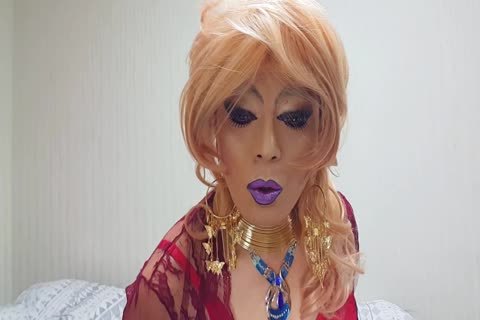 Sissy Niclo Sexy Makeup After Smoking2