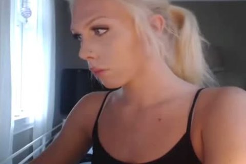 Hot Shemale Wanking Off