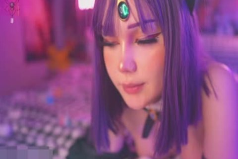 Cosplay Shemale Princess Toying Her Ass And Sucking Big Didlo