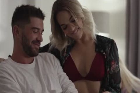 Horny Guy Didnt Expect To Fuck TBabe Emma Roses Tight Butthole