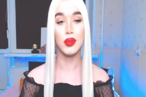 Wonder lady-man small tits giant cock