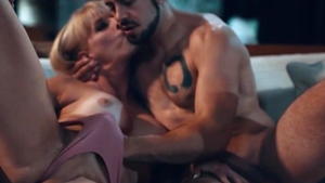 tranny Stepmom Lets Stepson Analed Her For Finding Her Ring