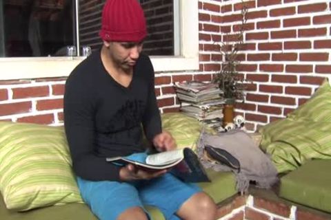 Vivi Dantas Earns A Few Bucks By Fucking